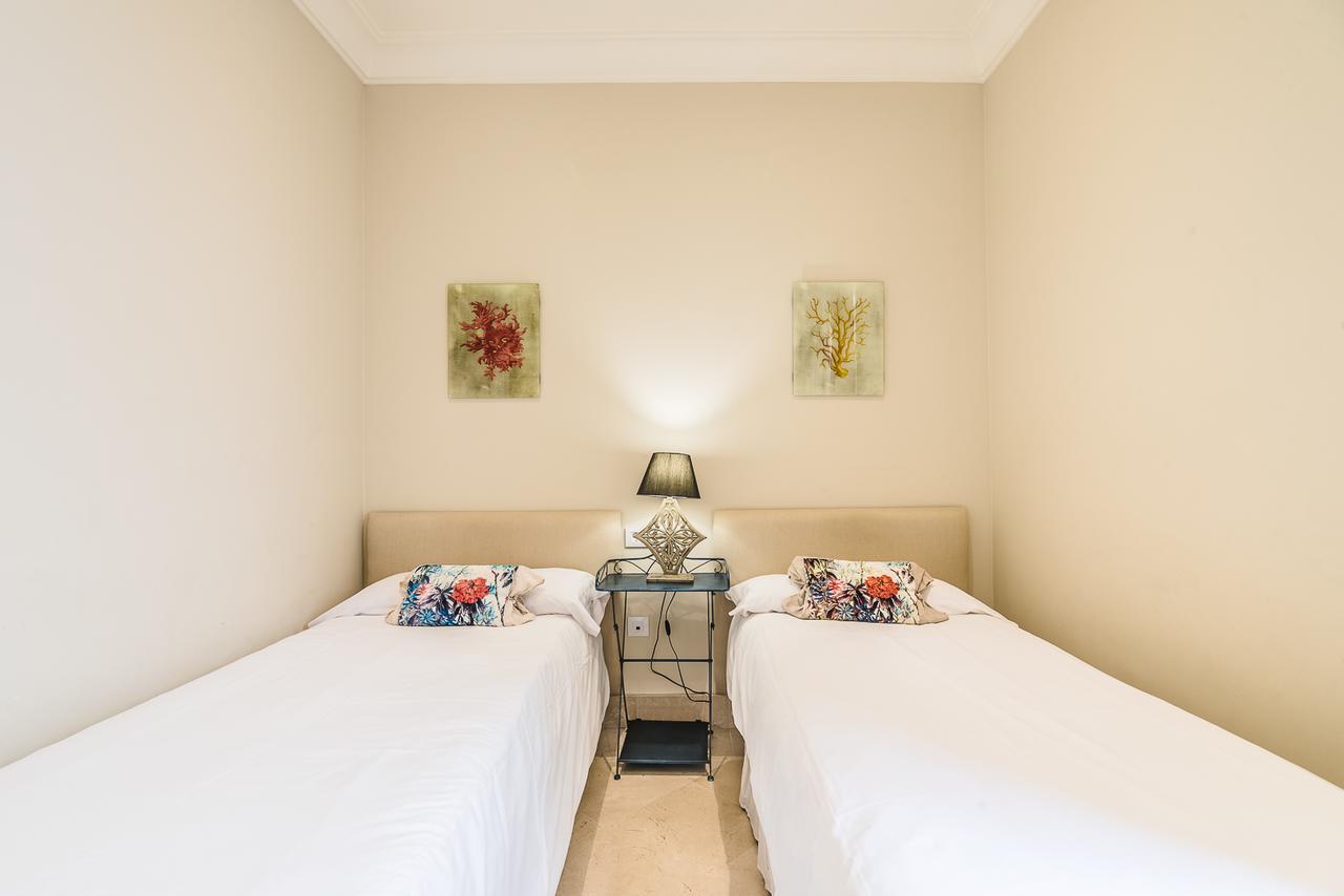 Puerta Principe Luxury Apartments Sevilla Exterior foto